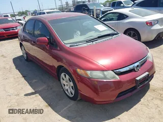 2006 Honda Civic LX z VIN 1HGFA16586L076039, wystawiony jako IAAI lot #41979758 z przebiegiem 117 955 mil mil oraz . Historia ofert i sprzedaży dostępna na DreamBid. Obrazek 1.