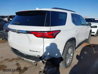 2022 Chevrolet Traverse LT Cloth with VIN 1GNERGKW9NJ159582, listed as a IAAI auction lot 41510198 with 38,074 mi miles. Bid and sale history available at carsss.com. Image 4.