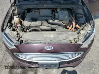 2017 Ford Fusion Titanium z VIN 3FA6P0SU8HR313773, wystawiony jako Copart lot #58791695 z przebiegiem 141 777 mil mil oraz Czysty tytuł • Clean title. Historia ofert i sprzedaży dostępna na DreamBid. Obrazek 11.