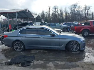 2019 BMW 5 Series 530i с VIN WBAJA5C5XKBX87825, выставлен на аукционе IAAI как лот 41411034 с пробегом 86 000 миль миль и . История ставок и продаж доступна на DreamBid. Изображение 12.