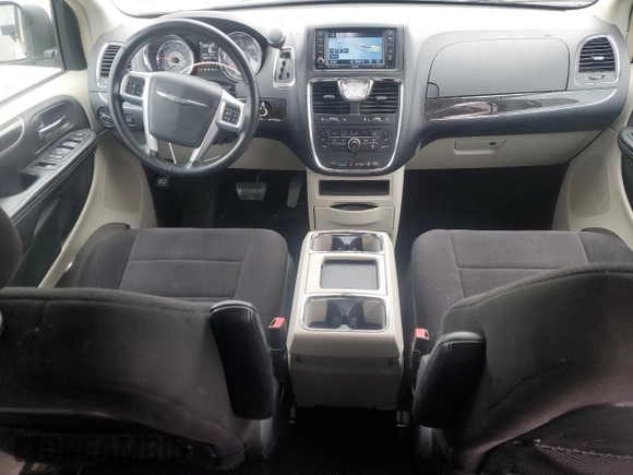 2011 Chrysler Town & Country Touring with VIN 2A4RR5DG9BR712799, listed as a Copart auction lot 54534265 with 195,361 mi miles and Non Repairable. Bid and sale history available at DreamBid. Image 8.
