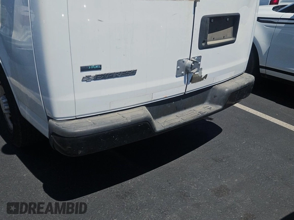 2010 Chevrolet Express Cargo с VIN 1GCZGFBA1A1160380, выставлен на аукционе IAAI как лот 42763033 с пробегом 153 559 миль миль и . История ставок и продаж доступна на DreamBid. Изображение 6.