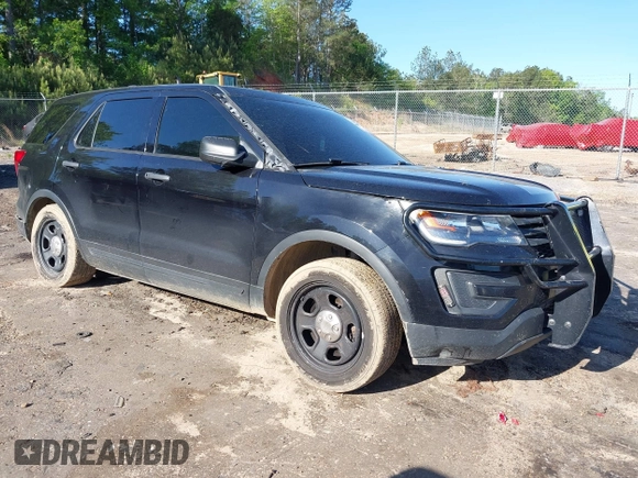 2019 Ford Police Interceptor Utility z VIN 1FM5K8AT0KGA31584, wystawiony jako IAAI lot #42011705 z przebiegiem 145 304 mil mil oraz . Historia ofert i sprzedaży dostępna na DreamBid. Obrazek 1.