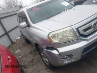 2010 Honda Pilot EX with VIN 5FNYF3H4XAB012959, listed as a IAAI auction lot 41426178 with 231,147 mi miles and . Bid and sale history available at carsss.com. Image 1.