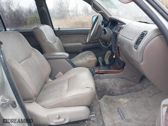 2000 Toyota 4Runner Limited with VIN JT3HN87R0Y0315002, listed as a IAAI auction lot 40932919 with 327,370 mi miles. Bid and sale history available at carsss.com. Image 5.
