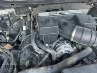 2013 Ford F-150 SVT Raptor z VIN 1FTFW1R66DFC88390, wystawiony jako Copart lot #70960725 z przebiegiem 221 928 mil mil oraz Czysty tytuł • Clean title. Historia ofert i sprzedaży dostępna na DreamBid. Obrazek 11.