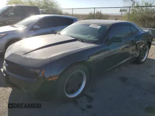 2013 Chevrolet Camaro LS z VIN 2G1FE1E32D9223374, wystawiony jako Copart lot #58089955 z przebiegiem 89 519 mil mil oraz Szkoda całkowita • Salvage title. Historia ofert i sprzedaży dostępna na DreamBid. Obrazek 1.