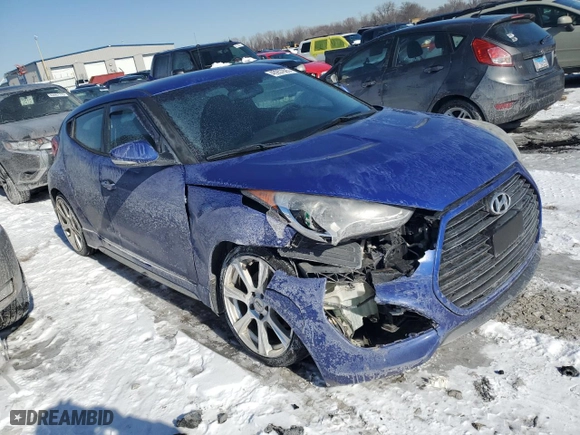 2013 Hyundai Veloster Turbo w/Black Int with VIN KMHTC6AE8DU179075, listed as a Copart auction lot 45957895 with 124,256 mi miles and Salvage Title. Bid and sale history available at carsss.com. Image 4.