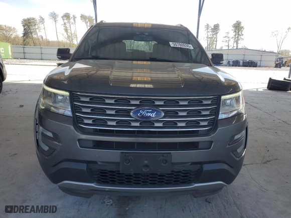 2017 Ford Explorer XLT with VIN 1FM5K7D87HGA31365, listed as a Copart auction lot 50780935 with 152,759 mi miles and Salvage Title. Bid and sale history available at carsss.com. Image 5.