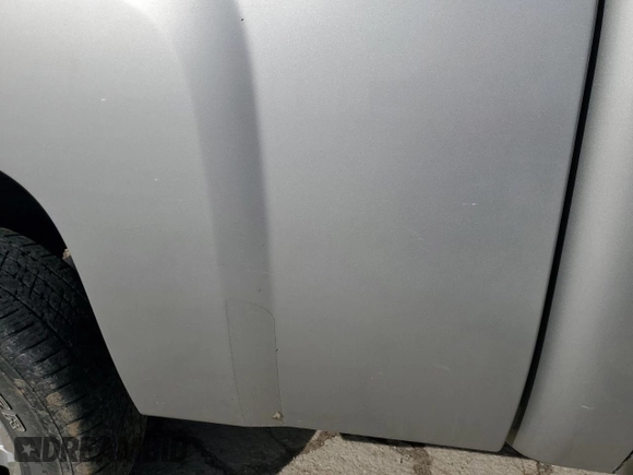2011 Chevrolet Silverado 1500 LT with VIN 1GCNKSE00BZ254424, listed as a Copart auction lot 49680655 with 195,081 mi miles and Salvage Title. Bid and sale history available at DreamBid. Image 11.