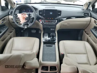 2021 Honda Pilot Touring 8-Passenger with VIN 5FNYF5H90MB001805, listed as a Copart auction lot 79101514 with 41,607 mi miles and Salvage Title. Bid and sale history available at DreamBid. Image 8.