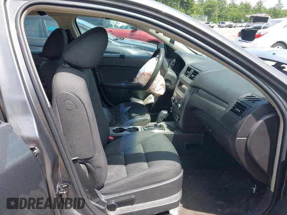 2010 Ford Fusion SE with VIN 3FAHP0HA7AR400575, listed as a IAAI auction lot 42622292 with 137,032 mi miles and . Bid and sale history available at DreamBid. Image 5.