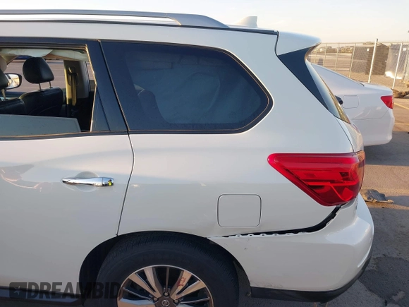 2019 Nissan Pathfinder SV z VIN 5N1DR2MN1KC603612, wystawiony jako IAAI lot #40720148 z przebiegiem 98 571 mil mil oraz . Historia ofert i sprzedaży dostępna na DreamBid. Obrazek 18.