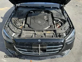 2021 Mercedes-Benz S 580 z VIN W1K6G7GB3MA049043, wystawiony jako Copart lot #58928455 z przebiegiem 112 852 mil mil oraz Tytuł czysty. Historia ofert i sprzedaży dostępna na DreamBid. Obrazek 9.