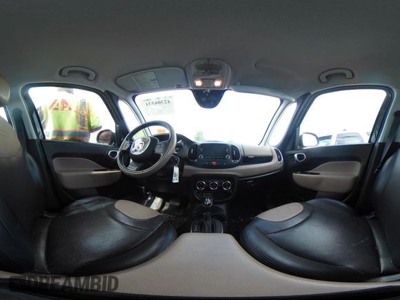 2015 FIAT 500L Lounge z VIN ZFBCFACH6FZ035281, wystawiony jako IAAI lot #42306531 z przebiegiem 99 810 mil mil oraz . Historia ofert i sprzedaży dostępna na DreamBid. Obrazek 19.