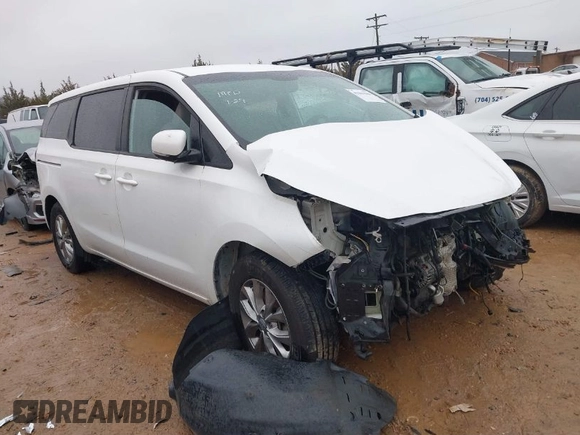 2020 Kia Sedona L with VIN KNDMA5C17L6595852, listed as a IAAI auction lot 41566584 with 102,712 mi miles. Bid and sale history available at carsss.com. Image 1.