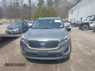 2018 Kia Sorento LX with VIN 5XYPGDA36JG403695, listed as a IAAI auction lot 42018100 with 111,059 mi miles. Bid and sale history available at carsss.com. Image 12.