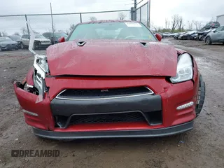 2015 Nissan GT-R Premium z VIN JN1AR5EFXFM280227, wystawiony jako IAAI lot #41920650 z przebiegiem 79 140 mil mil oraz . Historia ofert i sprzedaży dostępna na DreamBid. Obrazek 6.