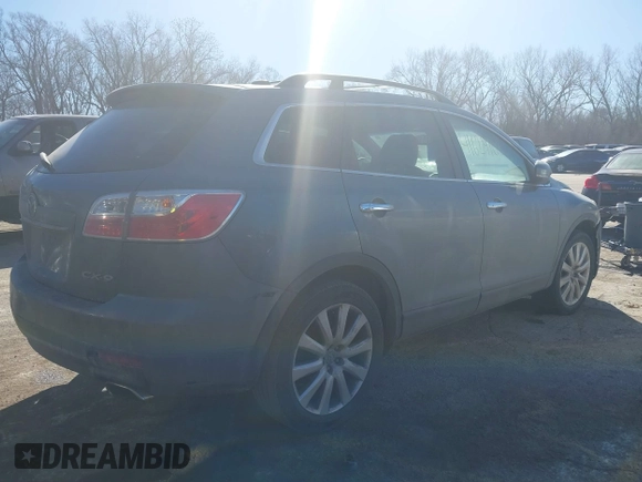 2010 Mazda CX-9 Sport z VIN JM3TB2MA7A0211887, wystawiony jako IAAI lot #41624108 z przebiegiem 238 214 mil mil oraz . Historia ofert i sprzedaży dostępna na DreamBid. Obrazek 4.