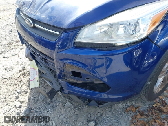 2016 Ford Escape SE with VIN 1FMCU0G7XGUA08559, listed as a IAAI auction lot 41795275 with 98,354 mi miles. Bid and sale history available at carsss.com. Image 6.