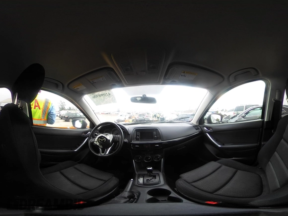 2014 Mazda CX-5 Touring z VIN JM3KE2CY3E0355332, wystawiony jako IAAI lot #42096306 z przebiegiem 108 198 mil mil oraz . Historia ofert i sprzedaży dostępna na DreamBid. Obrazek 21.