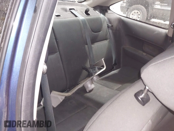 2008 Ford Focus SE with VIN 1FAHP33NX8W242851, listed as a IAAI auction lot 41812413 with 162,547 mi miles. Bid and sale history available at carsss.com. Image 8.
