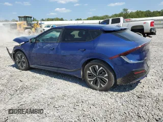 2022 Kia EV6 GT-Line with VIN KNDC44LA5N5060234, listed as a Copart auction lot 68390404 with 34,365 mi miles and Salvage Title. Bid and sale history available at carsss.com. Image 2.