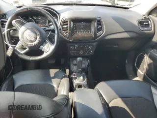 2020 Jeep Compass Latitude с VIN 3C4NJDBB8LT149997, выставлен на аукционе Copart как лот 63659125 с пробегом 36 647 миль миль и Списание • Salvage title. История ставок и продаж доступна на DreamBid. Изображение 8.