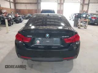 2018 BMW 4 Series 440i xDrive z VIN WBA4W9C50JAC99285, wystawiony jako IAAI lot #42491305 z przebiegiem 153 879 mil mil oraz . Historia ofert i sprzedaży dostępna na DreamBid. Obrazek 16.