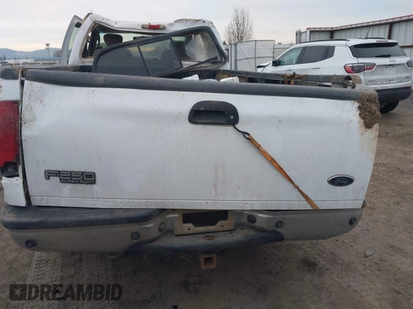 2003 Ford Super Duty F-250 XL with VIN 1FTNX21S93ED76927, listed as a IAAI auction lot 41396019 with 1 mi miles. Bid and sale history available at carsss.com. Image 15.