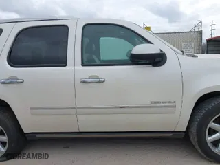 2012 GMC Yukon Denali with VIN 1GKS1EEF2CR315077, listed as a IAAI auction lot 41470831 with 182,268 mi miles. Bid and sale history available at carsss.com. Image 13.
