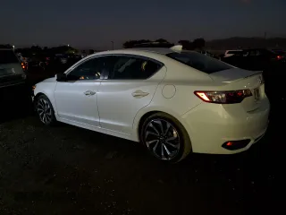 2018 Acura ILX Special Edition with VIN 19UDE2F4XJA007768, listed as a Copart auction lot 71314332 with 42,257 mi miles. Bid and sale history available at carsss.com. Image 2.