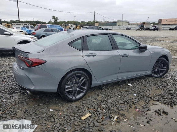 2024 Acura TLX w/A-Spec Package with VIN 19UUB6F53RA000620, listed as a Copart auction lot 72401954 with 5,581 mi miles and Salvage Title. Bid and sale history available at carsss.com. Image 3.