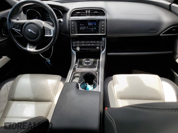 2017 Jaguar XE 35t R-Sport z VIN SAJAL4BV1HA967185, wystawiony jako Copart lot #66527464 z przebiegiem 55 510 mil mil oraz Nie do naprawy • Non repairable. Historia ofert i sprzedaży dostępna na DreamBid. Obrazek 8.