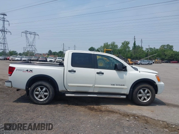2011 Nissan Titan SL с VIN 1N6AA0EC7BN305065, выставлен на аукционе IAAI как лот 42425645 с пробегом 208 348 миль миль и . История ставок и продаж доступна на DreamBid. Изображение 13.