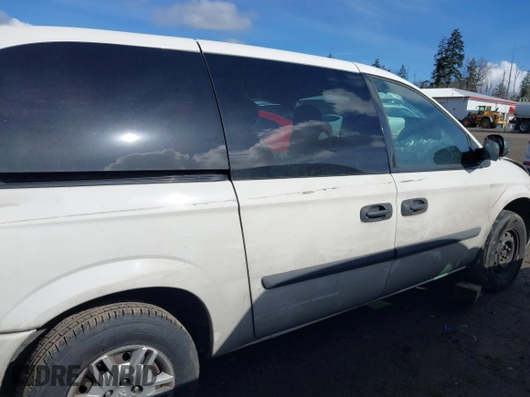 2007 Dodge Grand Caravan with VIN 1D8GP24E77B251383, listed as a IAAI auction lot 41701073 with 226,674 mi miles and . Bid and sale history available at DreamBid. Image 12.