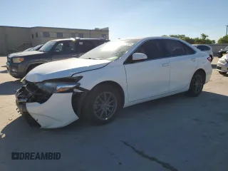2015 Toyota Camry XLE z VIN 4T1BF1FK0FU076403, wystawiony jako Copart lot #56058905 z przebiegiem 116 594 mil mil oraz Szkoda całkowita • Salvage title. Historia ofert i sprzedaży dostępna na DreamBid. Obrazek 1.
