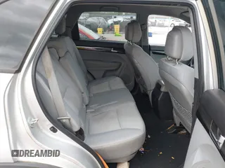 2011 Kia Sorento LX with VIN 5XYKT4A29BG066860, listed as a IAAI auction lot 41931751 with 191,240 mi miles. Bid and sale history available at carsss.com. Image 8.