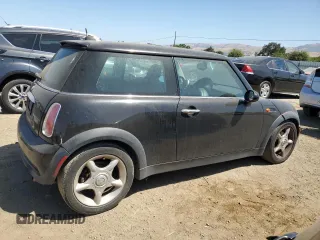 2006 MINI Hardtop with VIN WMWRC33596TK70842, listed as a Copart auction lot 59630865 with 150,866 mi miles and Clean title. Bid and sale history available at DreamBid. Image 3.