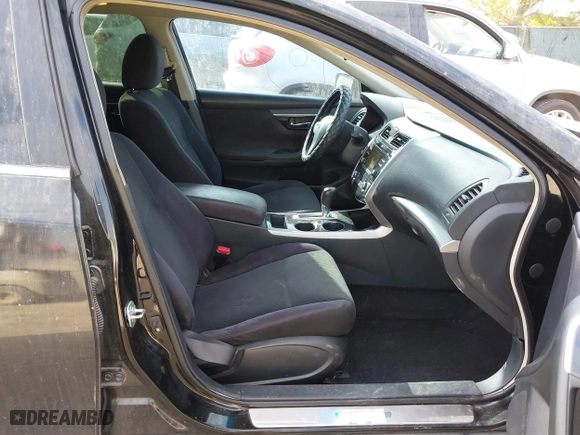 2013 Nissan Altima 2.5 SV with VIN 1N4AL3APXDN489580, listed as a IAAI auction lot 41858841 with 185,950 mi miles. Bid and sale history available at carsss.com. Image 5.