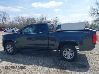 2018 Chevrolet Colorado 4WD LT with VIN 1GCHTCEN1J1111605, listed as a IAAI auction lot 41923283 with 66,604 mi miles. Bid and sale history available at carsss.com. Image 15.