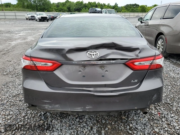 2018 Toyota Camry LE с VIN 4T1B11HK6JU573623, выставлен на аукционе Copart как лот 61994865 с пробегом Не указан миль и Списание • Salvage title. История ставок и продаж доступна на DreamBid. Изображение 6.