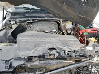 2022 Ram 2500 Tradesman z VIN 3C6UR5CJ6NG373076, wystawiony jako Copart lot #55130025 z przebiegiem 46 317 mil mil oraz Szkoda całkowita • Salvage title. Historia ofert i sprzedaży dostępna na DreamBid. Obrazek 11.