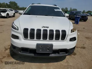 2016 Jeep Cherokee Latitude z VIN 1C4PJMCS2GW220912, wystawiony jako Copart lot #60534175 z przebiegiem 182 682 mil mil oraz Szkoda całkowita • Salvage title. Historia ofert i sprzedaży dostępna na DreamBid. Obrazek 5.