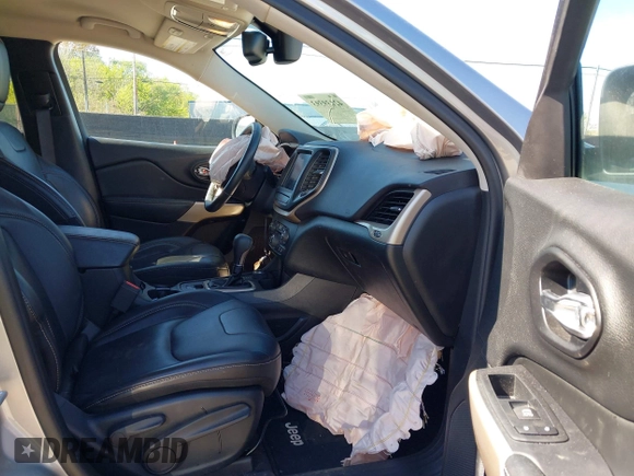 2017 Jeep Cherokee High Altitude с VIN 1C4PJMDS5HW636307, выставлен на аукционе IAAI как лот 42139393 с пробегом 70 453 миль миль и . История ставок и продаж доступна на DreamBid. Изображение 5.