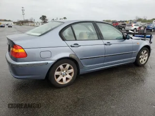 2002 BMW 3 Series 325xi with VIN WBAEU33462PF68483, listed as a Copart auction lot 82304824 with 179,275 mi miles and Salvage title. Bid and sale history available at DreamBid. Image 3.