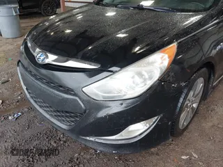 2015 Hyundai Sonata Hybrid Limited with VIN KMHEC4A40FA121325, listed as a IAAI auction lot 41976708 with 187,387 mi miles. Bid and sale history available at carsss.com. Image 6.
