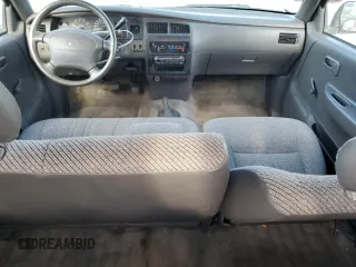 1995 Toyota T100 z VIN JT4VD22E1S0016497, wystawiony jako Copart lot #44385205 z przebiegiem 190 432 mil mil oraz Szkoda całkowita • Salvage title. Historia ofert i sprzedaży dostępna na DreamBid. Obrazek 8.