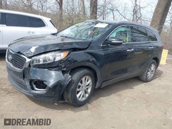 2016 Kia Sorento LX with VIN 5XYPG4A39GG064648, listed as a IAAI auction lot 41858048 with 174,570 mi miles and . Bid and sale history available at carsss.com. Image 18.