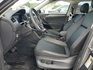 2022 Volkswagen Tiguan SE with VIN 3VV3B7AX9NM167961, listed as a Copart auction lot 54438295 with 47,054 mi miles and Salvage title. Bid and sale history available at DreamBid. Image 7.